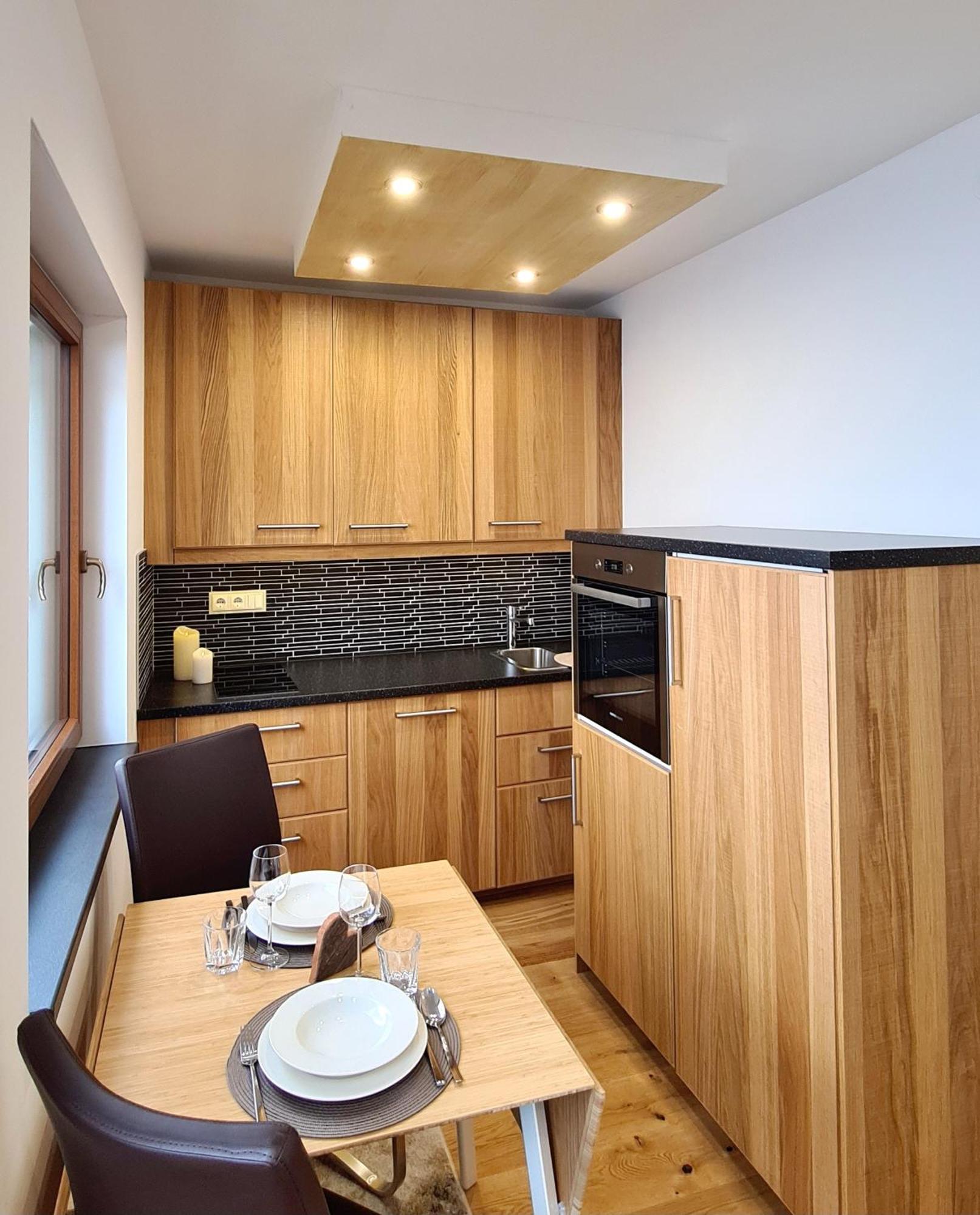 Superior Eva Apartment